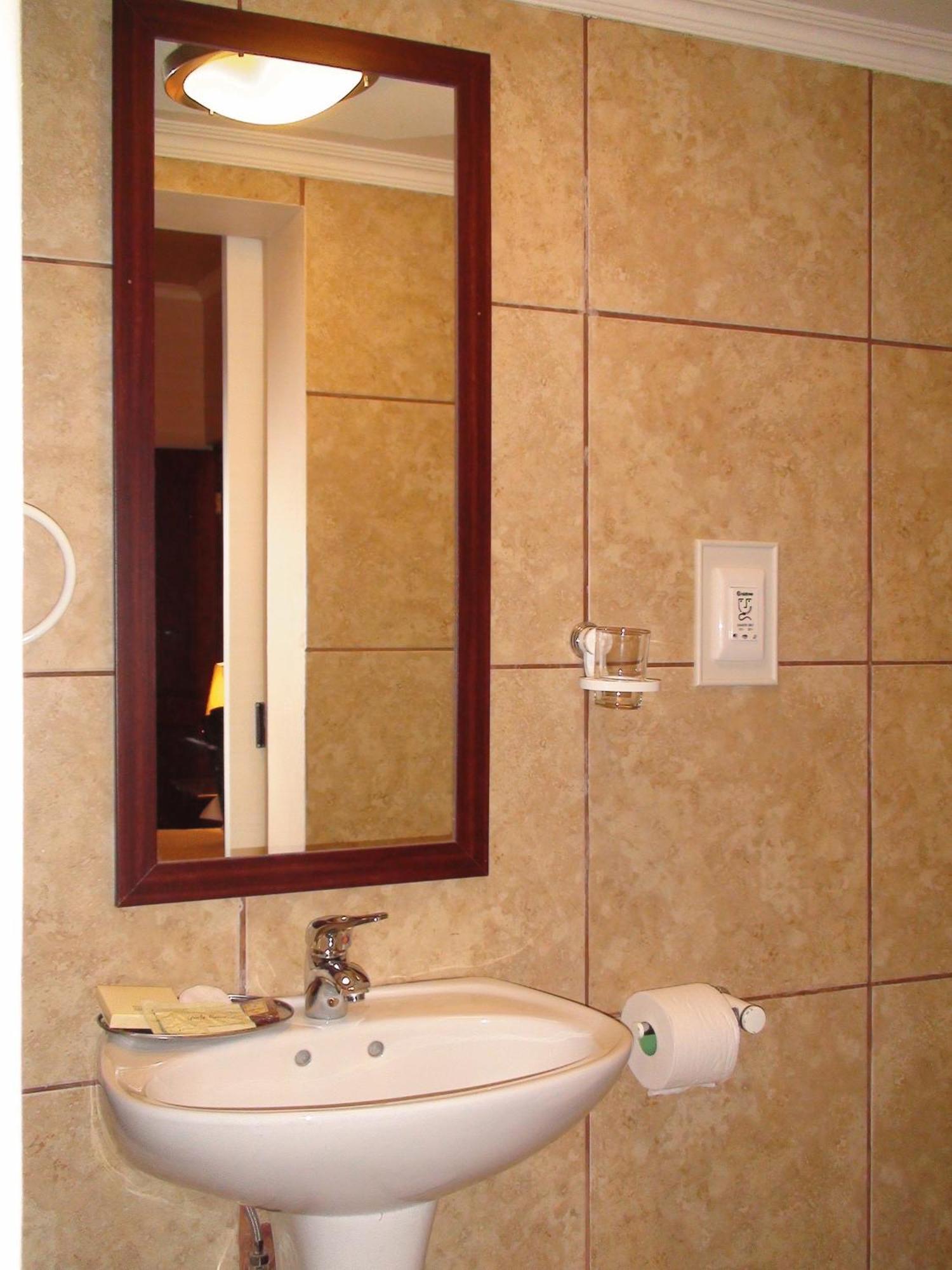 Villa Lugano Guesthouse Johannesburg Dış mekan fotoğraf